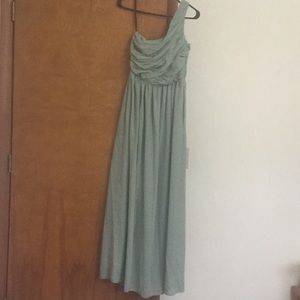 H&M size 8 light green long bridesmaid dress